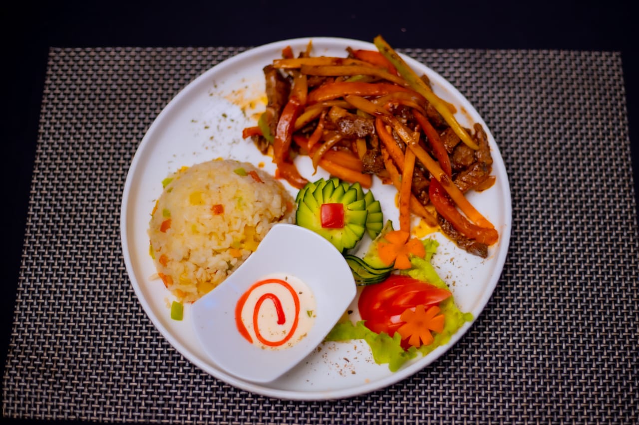 Guest dining setup at Solomon Lifestyle Cafe